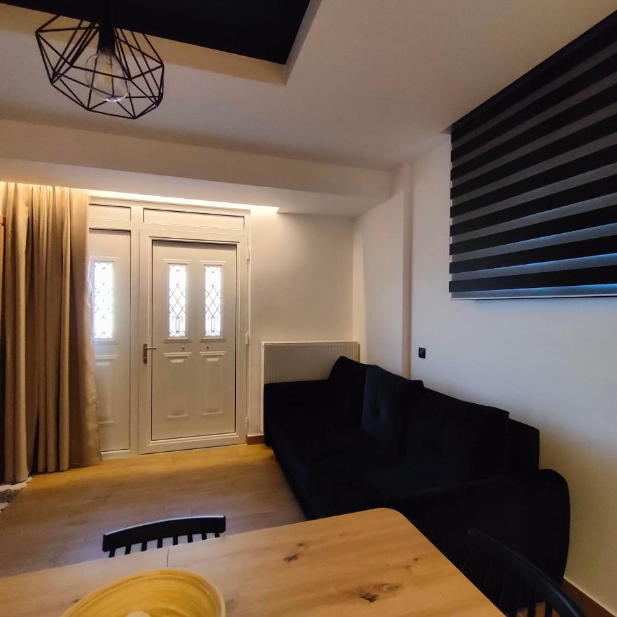Gekas Premiun City Center Apartment Калампака Екстериор снимка